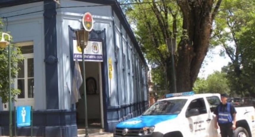 POLICÍA DE COLON.